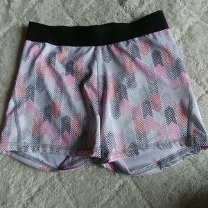 Victoria Sport Size S Shorts